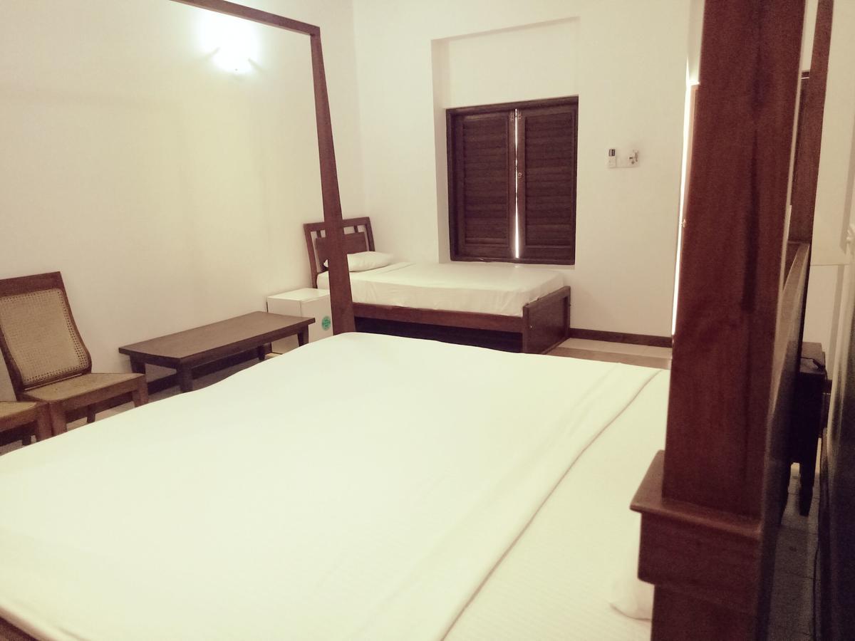 Welcombe Hotel Trincomalee Exteriör bild